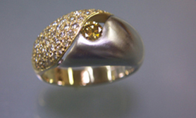 Mixed Metal Ring U